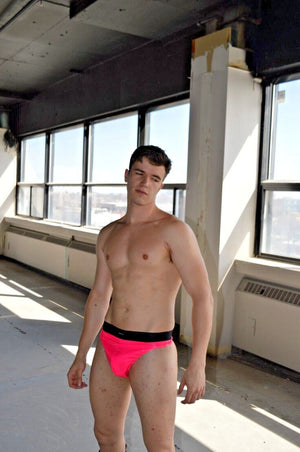 Montreal Private PVC lust sexy gay PINK latex-look sport THONG Made in Italy